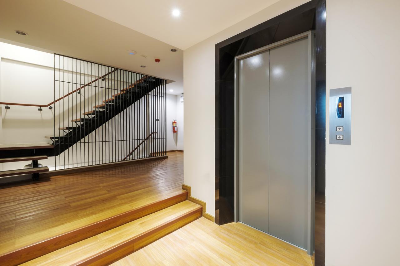 Zen Rooms Zleepmotion Bangkok Eksteriør billede
