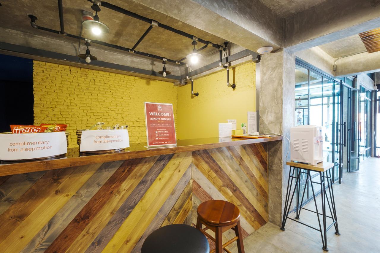 Zen Rooms Zleepmotion Bangkok Eksteriør billede
